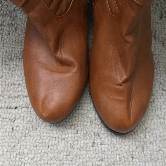 Boots - Picture 4 of 4